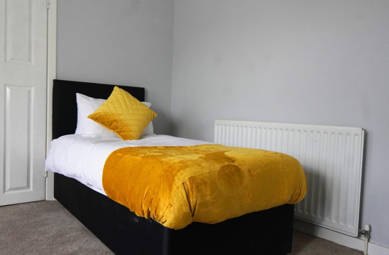 Portobello House - Four Bedroom House Perfect For Contractors - Sleeps 6 - Free Parking Wolverhampton Ngoại thất bức ảnh