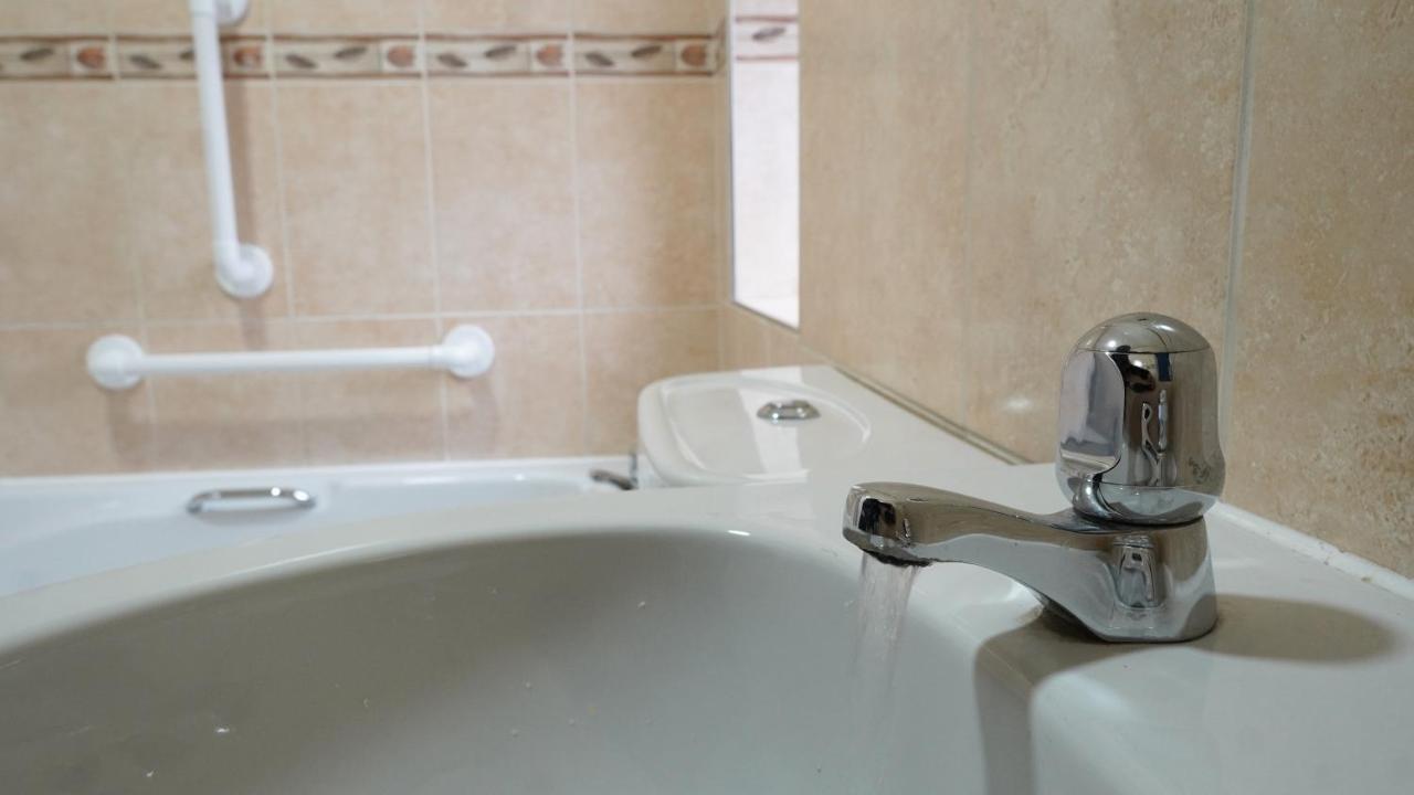 Portobello House - Four Bedroom House Perfect For Contractors - Sleeps 6 - Free Parking Wolverhampton Ngoại thất bức ảnh