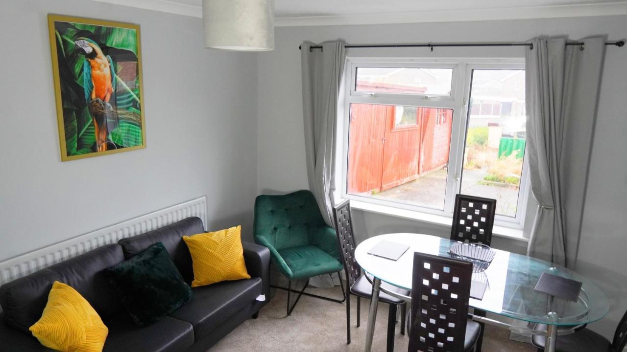 Portobello House - Four Bedroom House Perfect For Contractors - Sleeps 6 - Free Parking Wolverhampton Ngoại thất bức ảnh